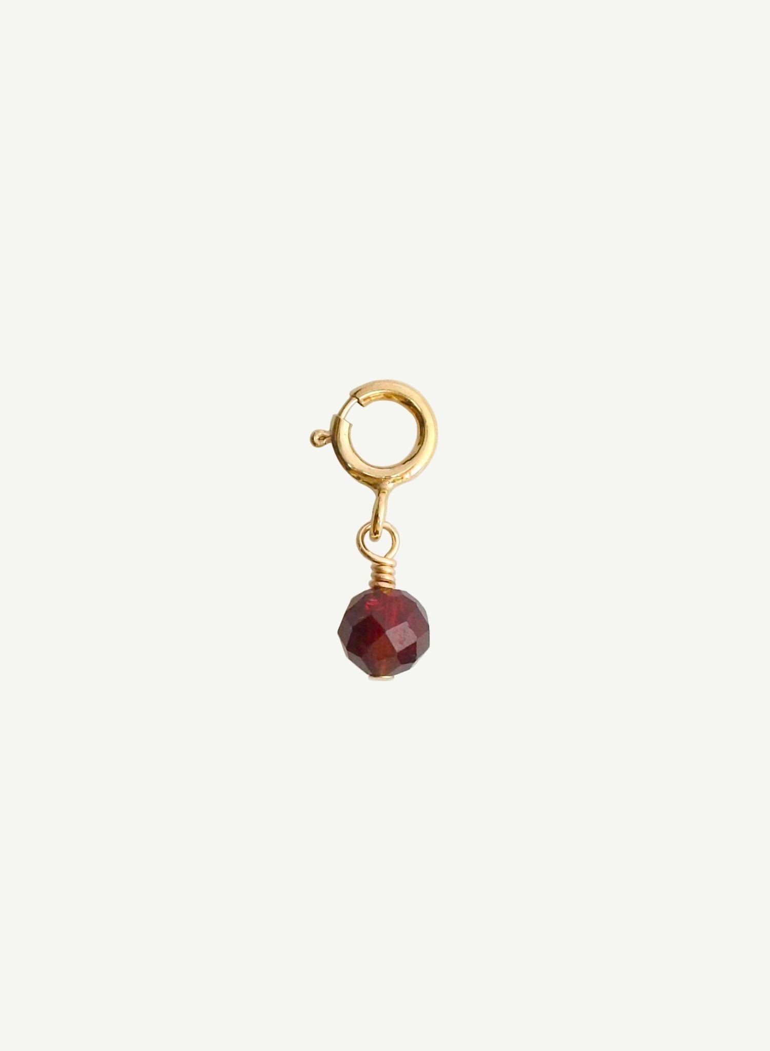 Charm-grenat-1-bijou-femme-madeinfrance-fait-en-france-Bento-jewelry