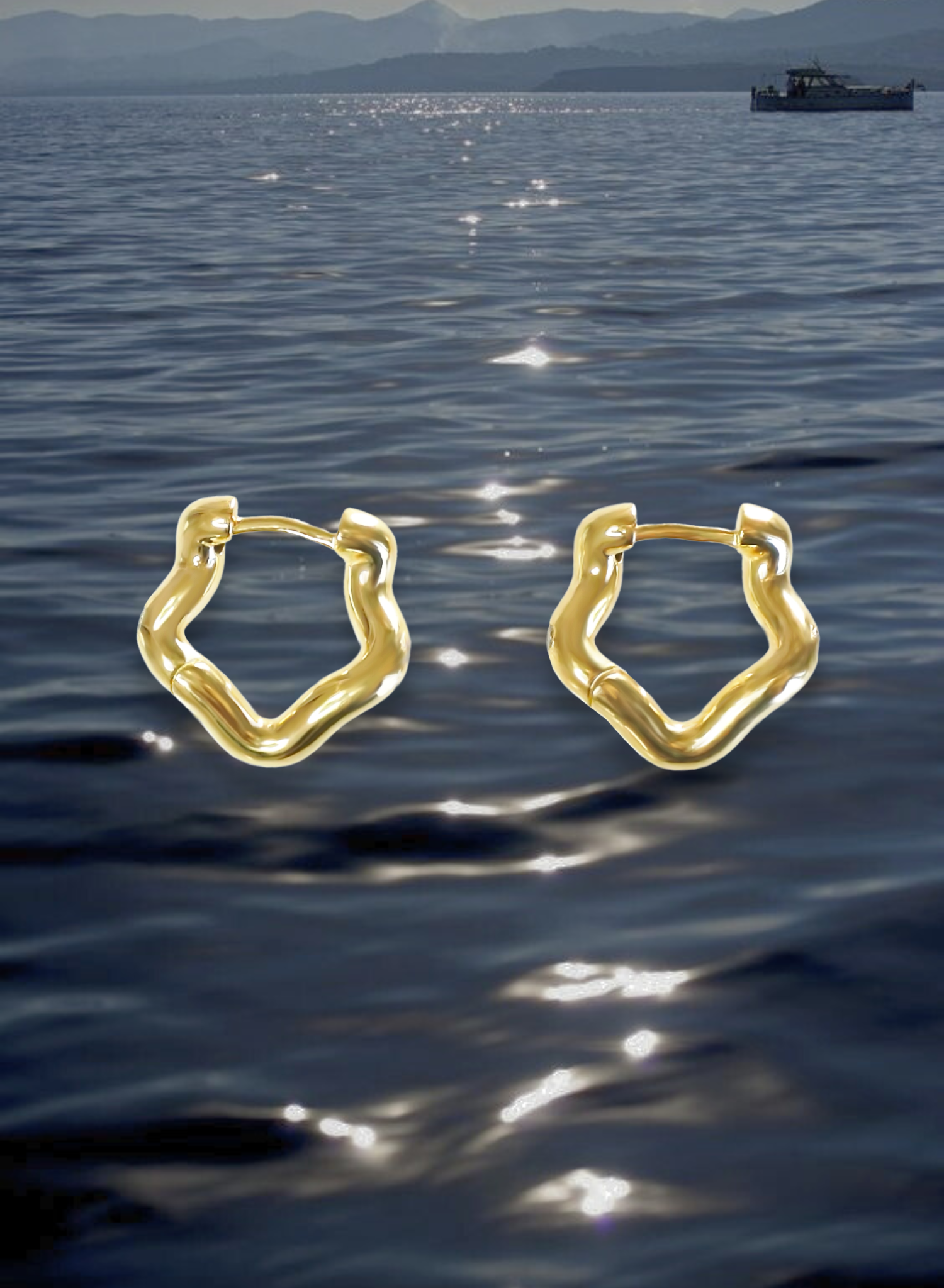 boucle-oreille-créoles-vague-wave-plaqué-or-bijou-femme-madeinfrance-fait-en-france-Bento-jewelry
