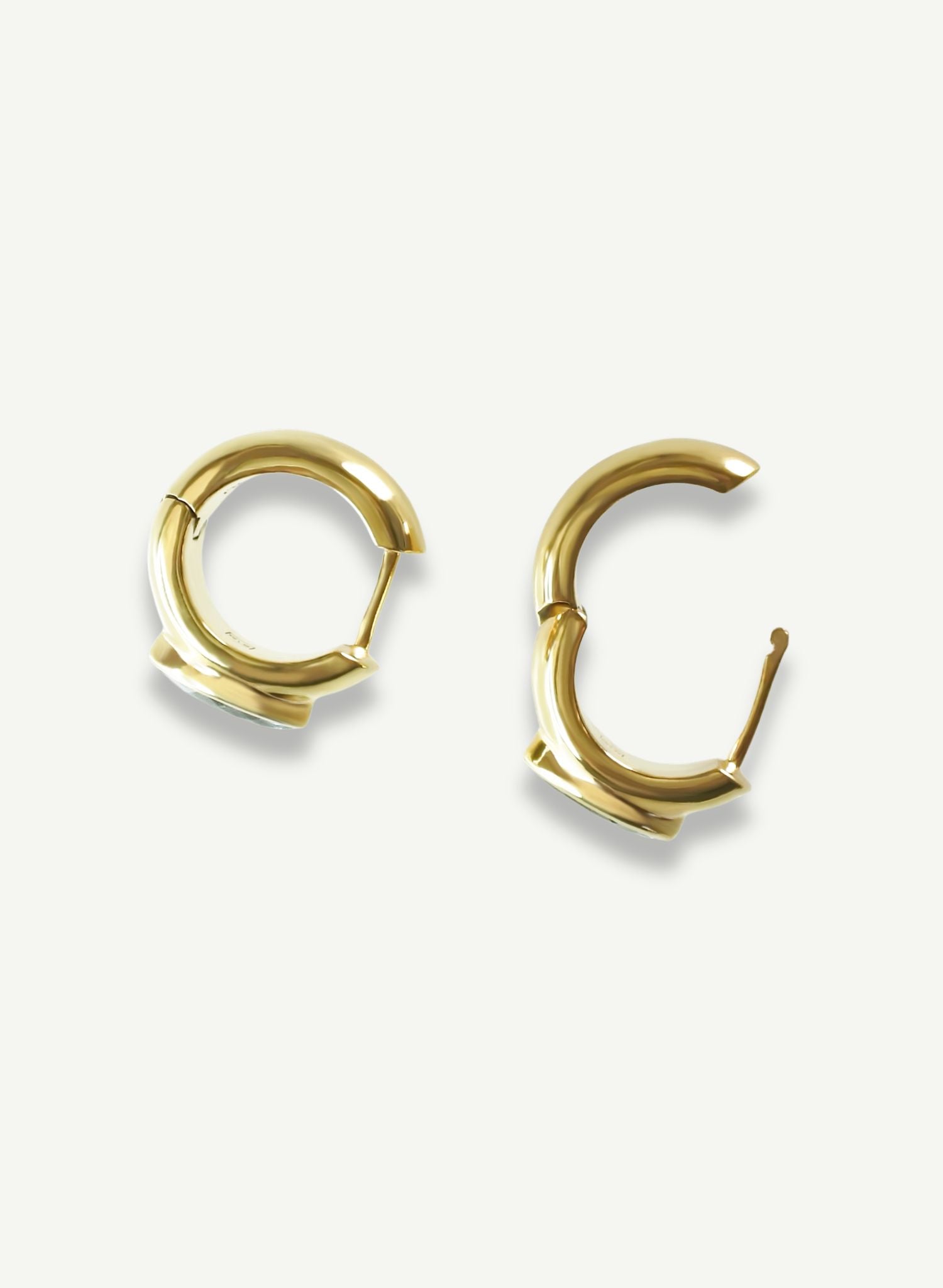 boucles-oreilles-creoles-marquise-aigue-marine-plaque-or-pierre-fine-gemstone-bijou-femme-Bento-jewelry
