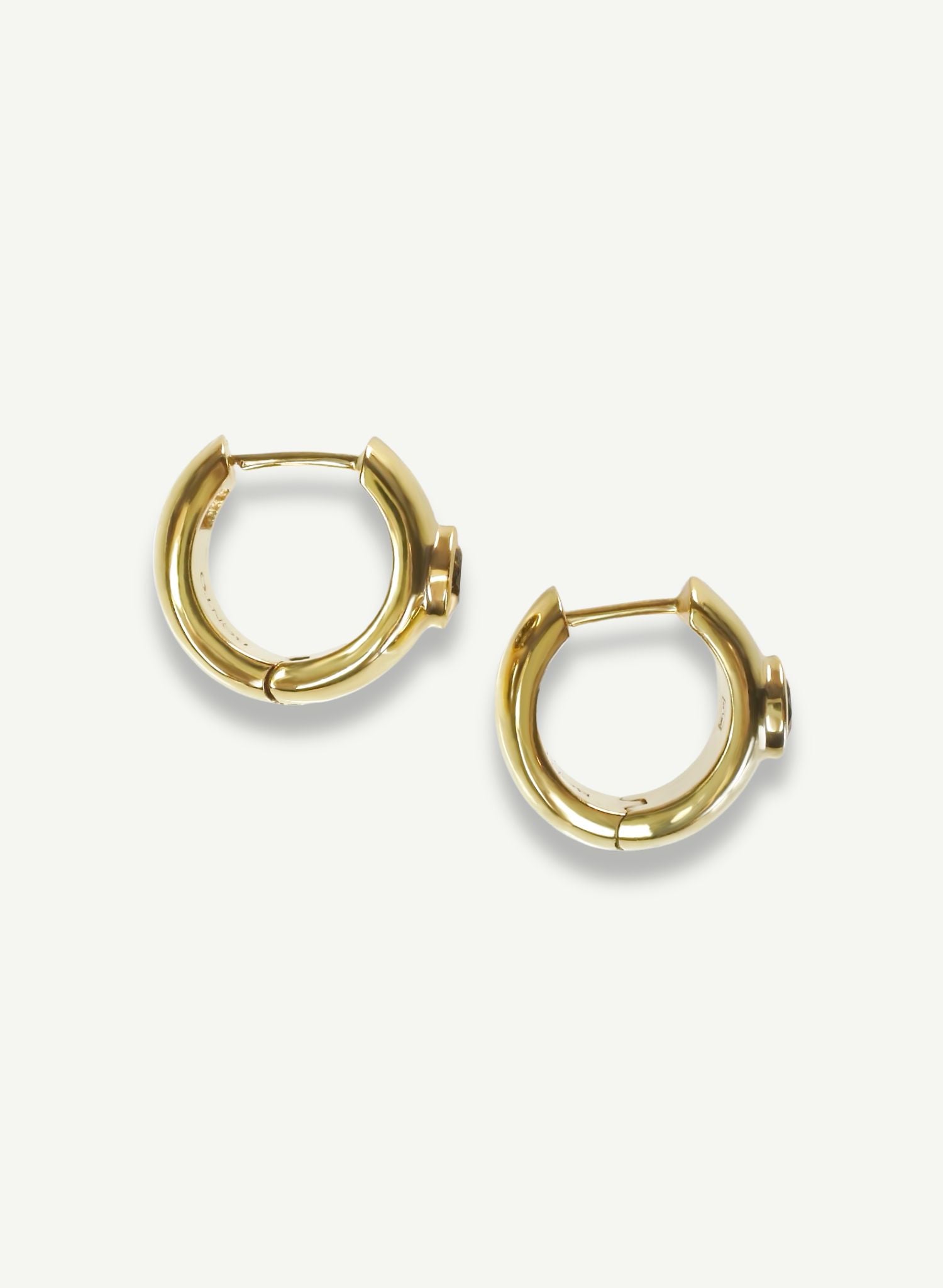 boucles-oreilles-creoles-rond-citrine-plaque-or-pierre-fine-gemstone-bijou-femme-Bento-jewelry