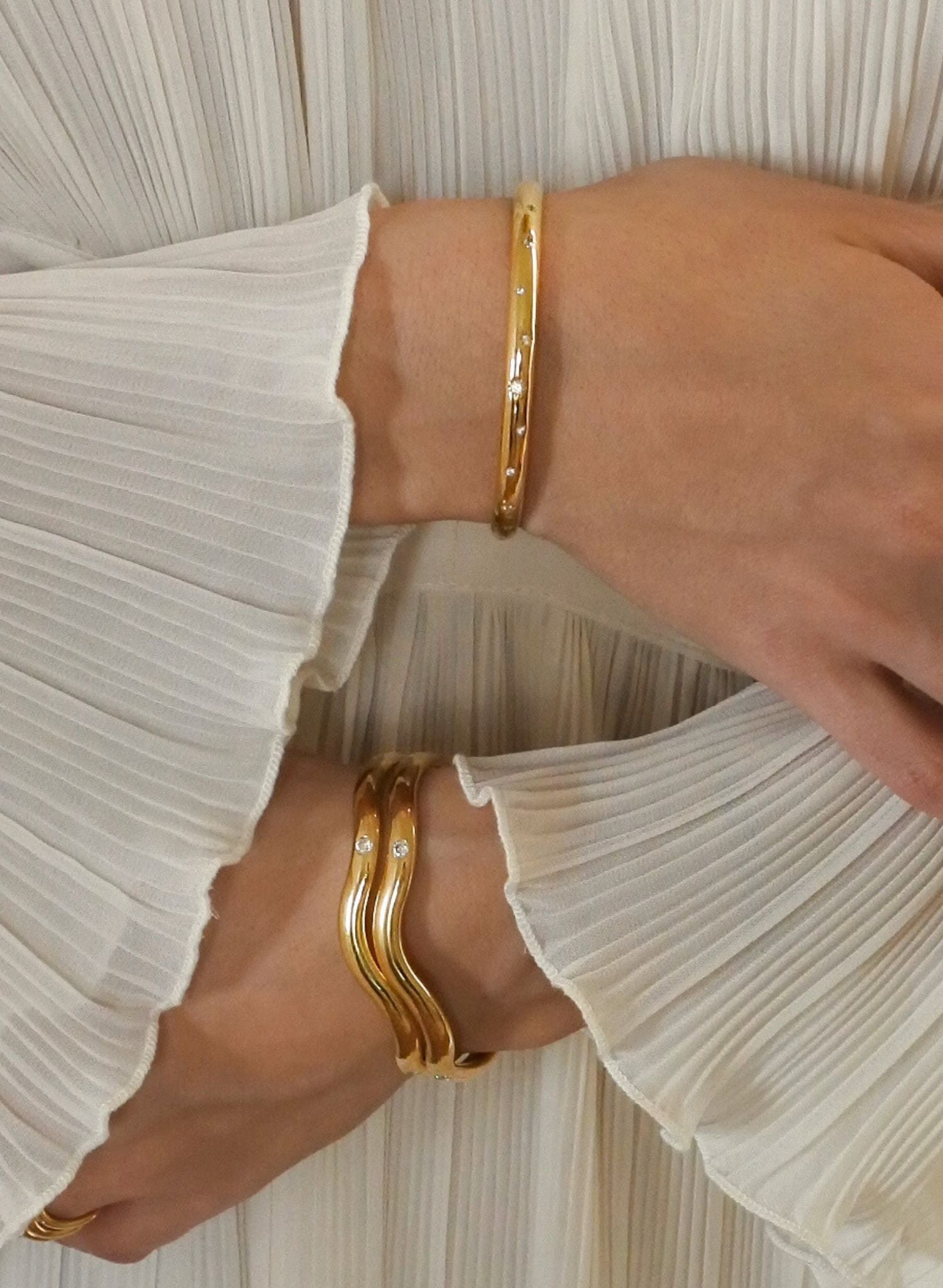 Depuis 2019, notre fondatrice & créatrice Mélodie Bento imagine des bijoux féminins qui célèbrent les richesses de la nature et portent en eux une signification profonde. nous sommes fiers de travailler avec des artisans joailliers français passionnés. Ils maîtrisent l'art de façonner des bijoux à partir de matériaux de haute qualité tels que l'argent pur recyclé et le plaqué or 18 carats 3 microns, conçus pour durer.