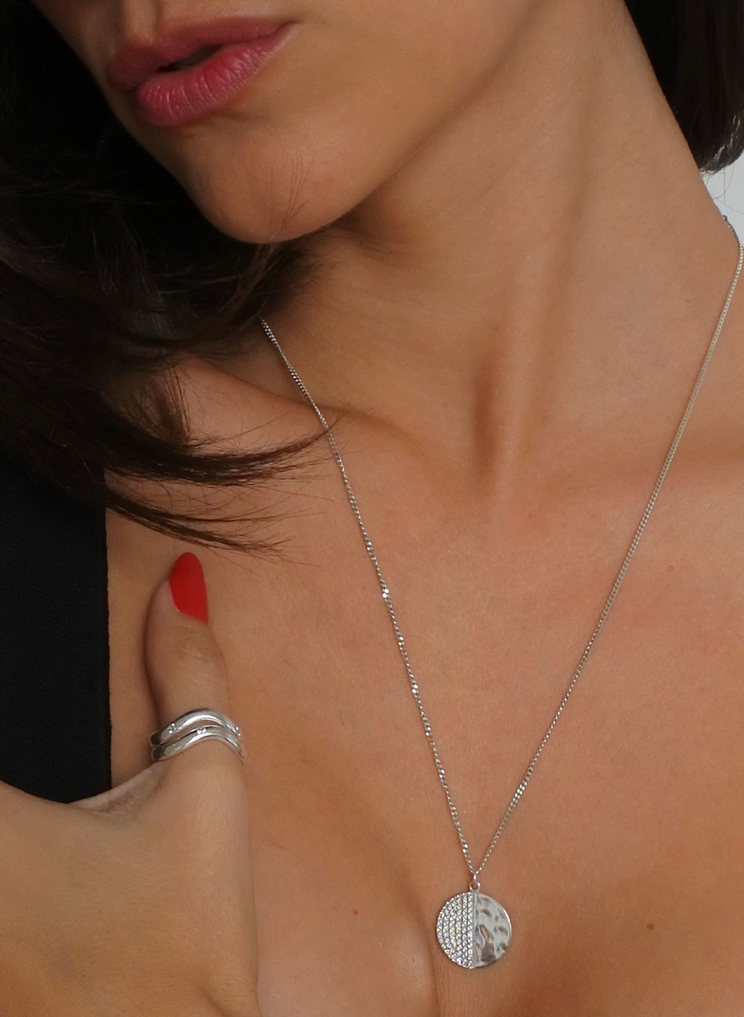 collier-demi-lune-argent-bijou-femme-madeinfrance-fait-en-france-Bento-jewelry