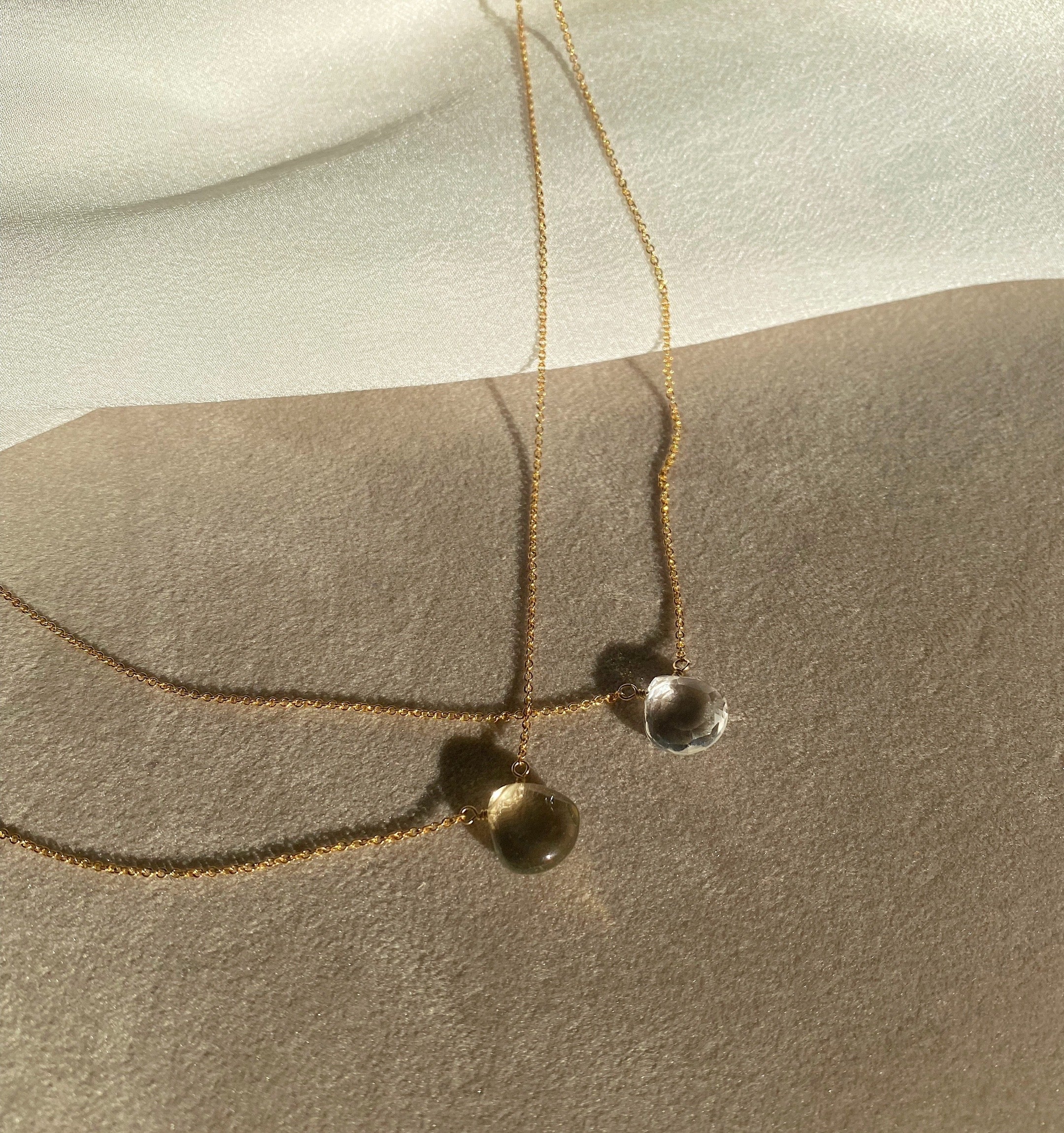 Collier-Goutte-Cristalderoche-bijou-femme-madeinfrance-fait-en-france-Bento-jewelry