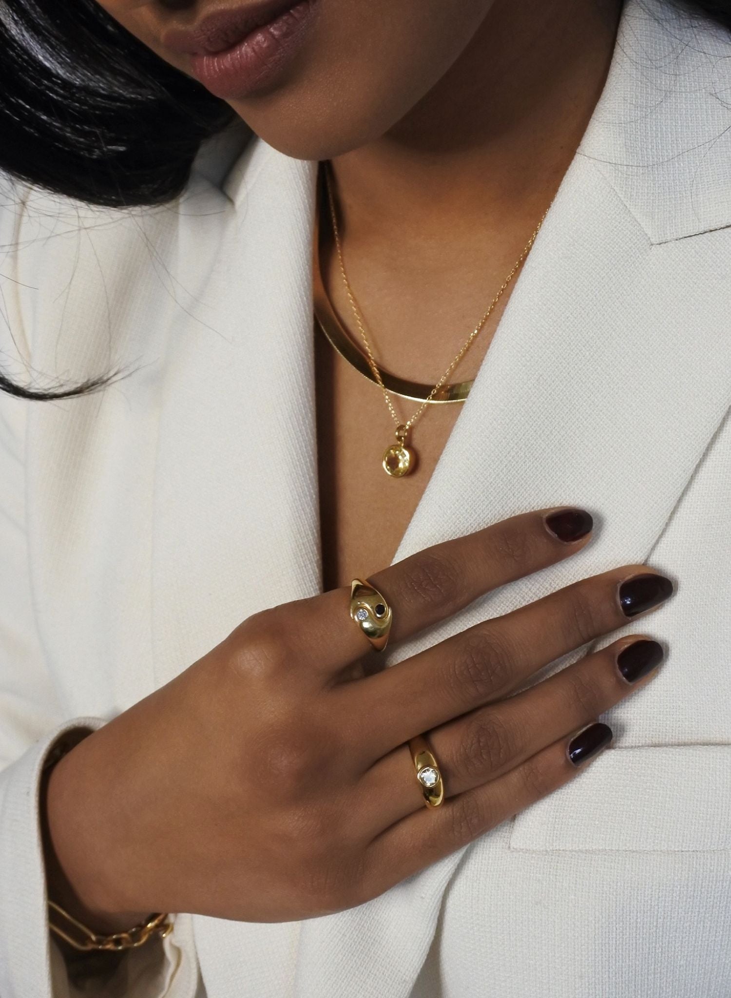 collier-rond-citrine-plaque-or-pierre-fine-gemstone-bijou-femme-Bento-jewelry